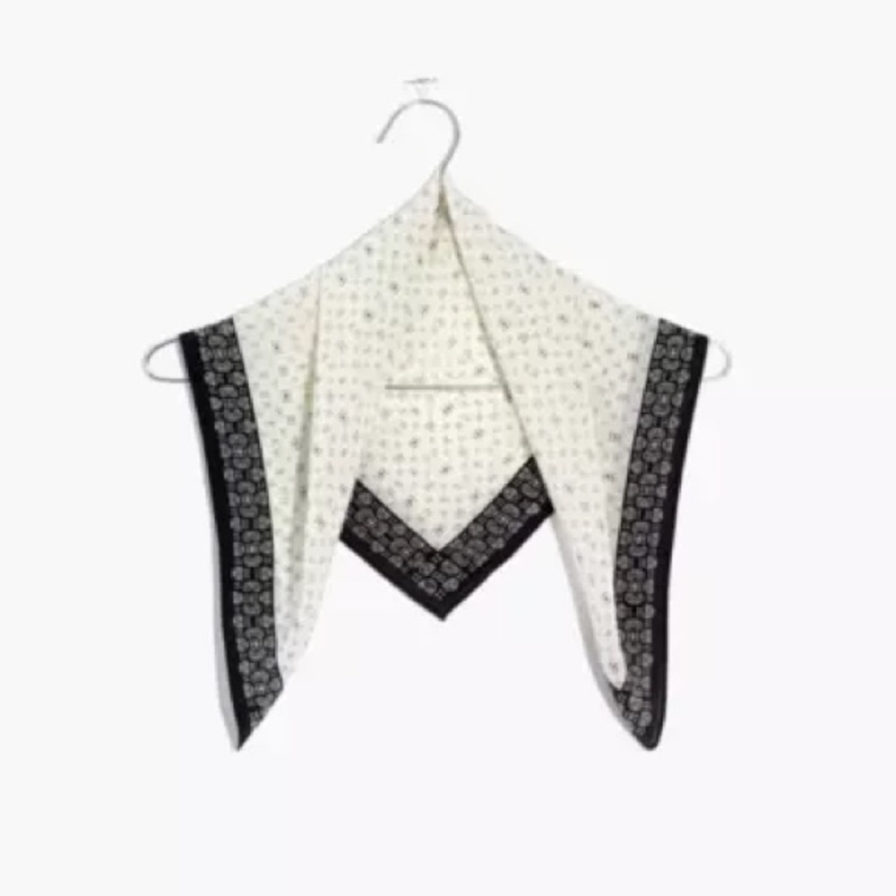 Madewell • Silk Bandana • Item g2911 • black/cream